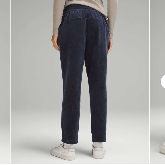 Lululemon Scuba Mid Rise Wide Leg Pant 7/8 Velvet Cord 8 True Navy - Picture 2 of 10